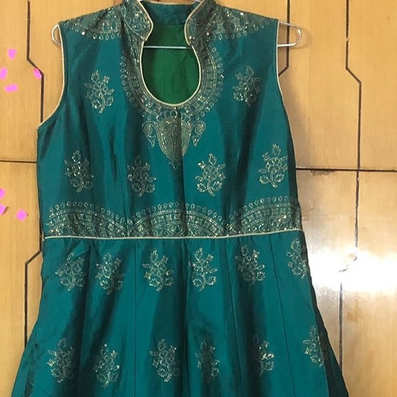 Dresses & Skirts - Party and wedding Wear Gown